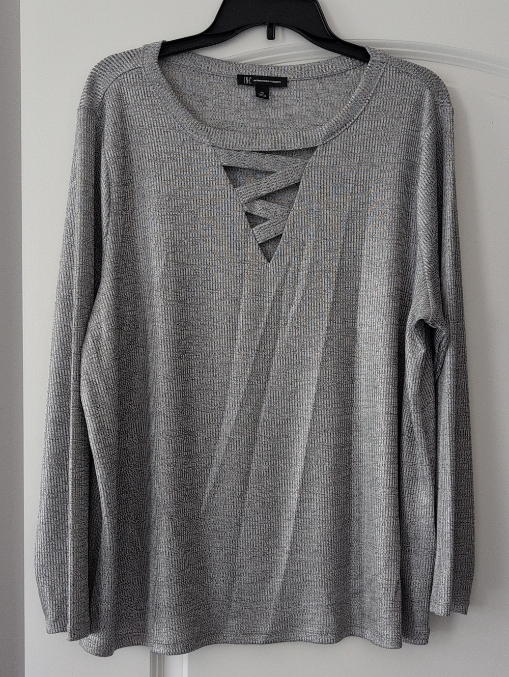 INC International Concepts Light Gray Ribbed Crisscross V-Neck Long Sleeve Top
